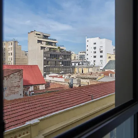 Thalpos 2 Apartment